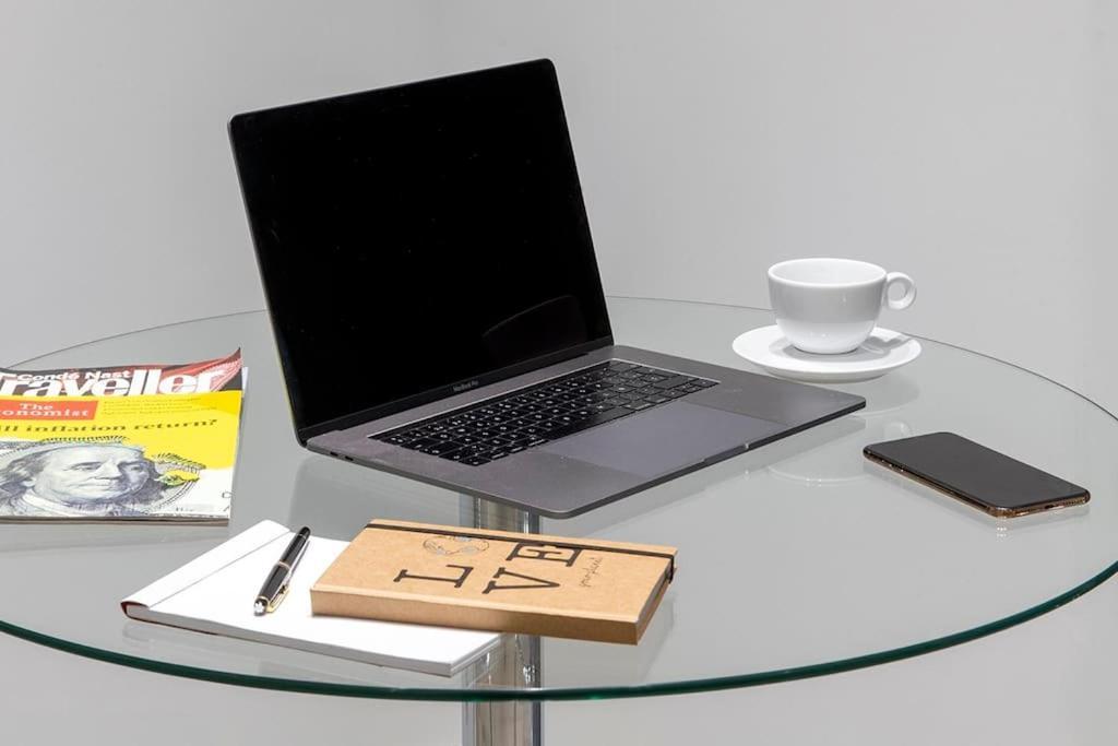 Studio Office Reina 7 Valencia Bagian luar foto