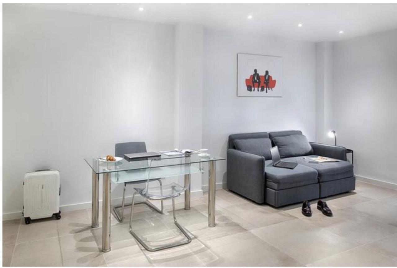 Studio Office Reina 7 Valencia Bagian luar foto