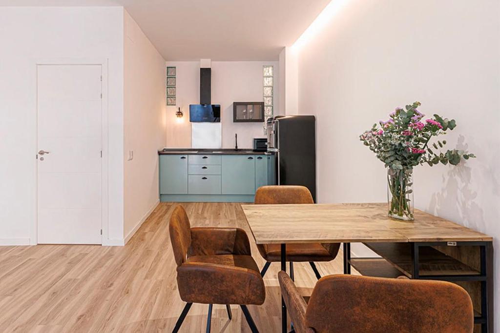 Studio Office Reina 7 Valencia Bagian luar foto